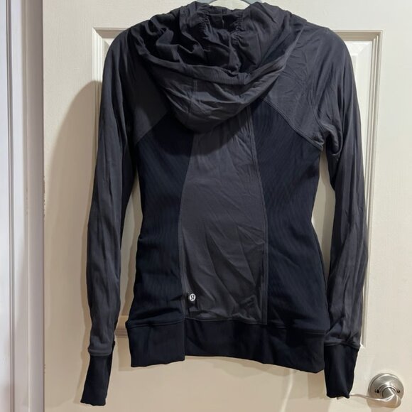 Lululemon women’s dance studio zip up athletic jacket - Picture 12 of 12
